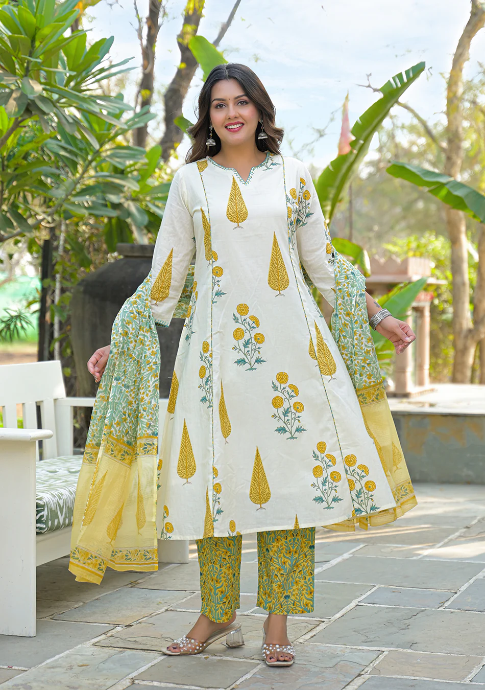 Aravalii Amaltas Noor Suit Set - Image 10