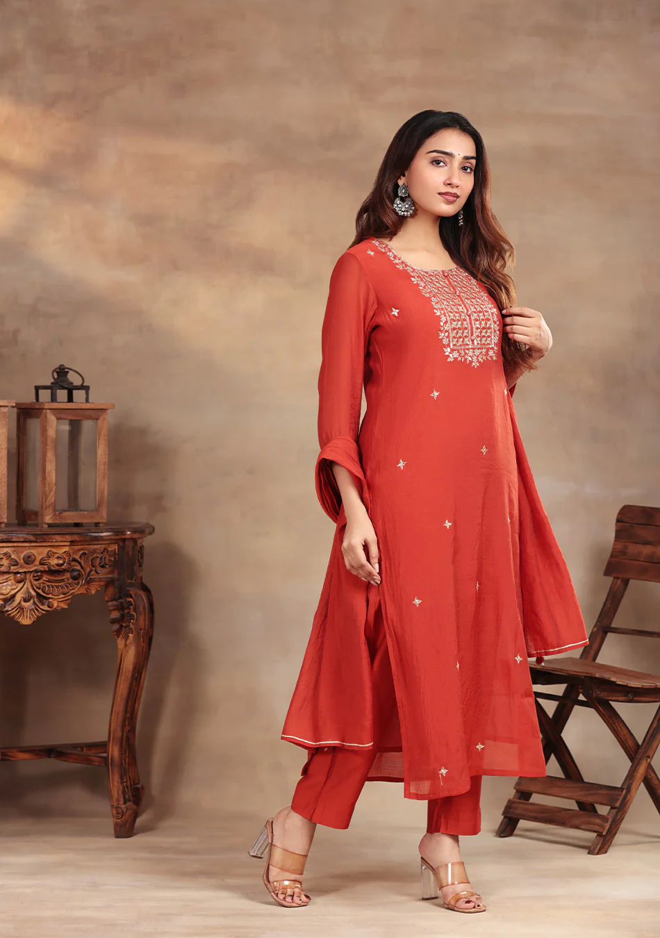 Amber Glow Handwork Suit Set - Image 4
