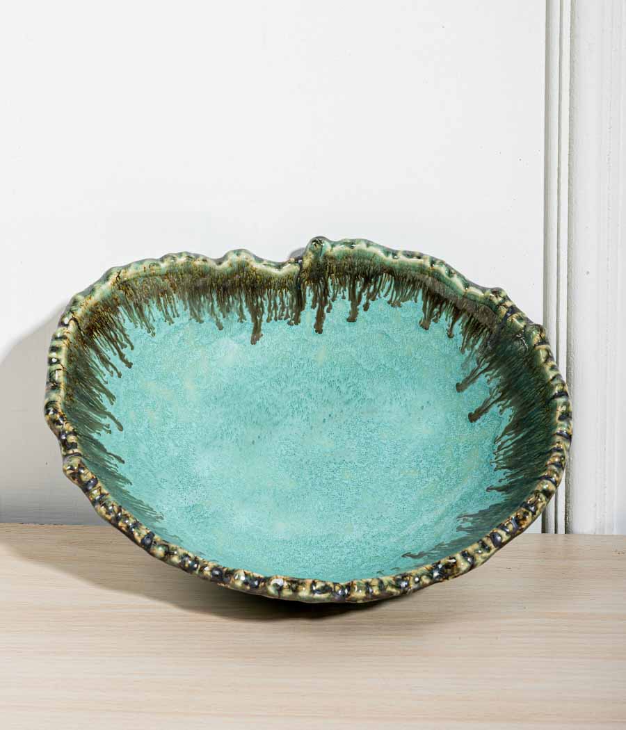 Aquamarine Seaweed Crumpled Serving Bowls - Image 6