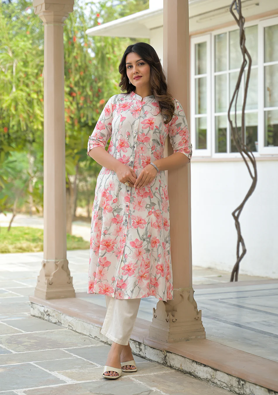 Ivory Blossom Kurta - Image 3