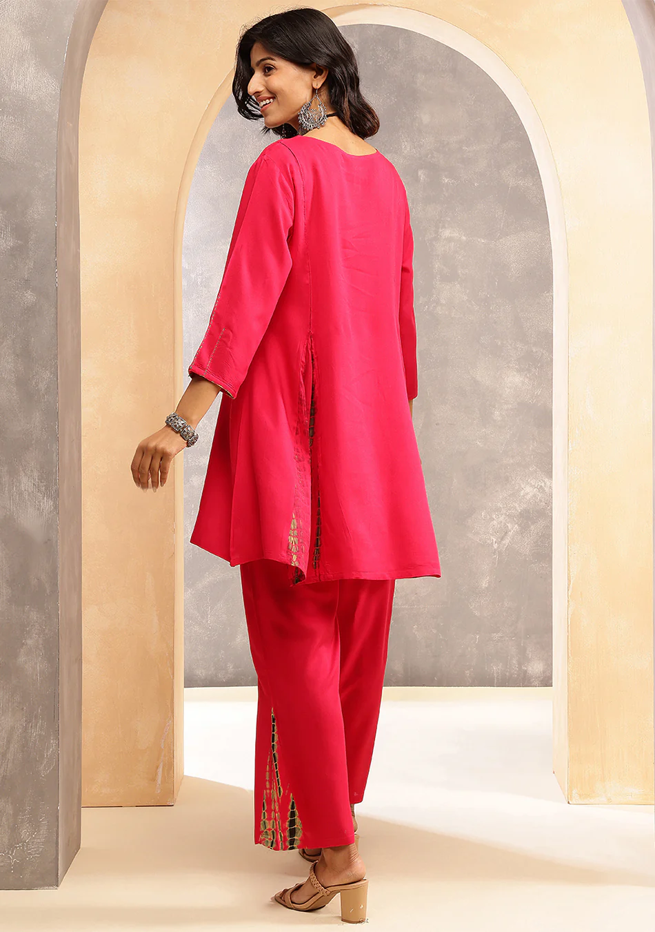 Aravalii Magenta Shibori Luxe Co-ord Set - Image 10