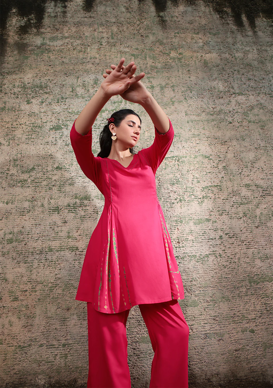 Aravalii Magenta Shibori Luxe Co-ord Set - Image 5