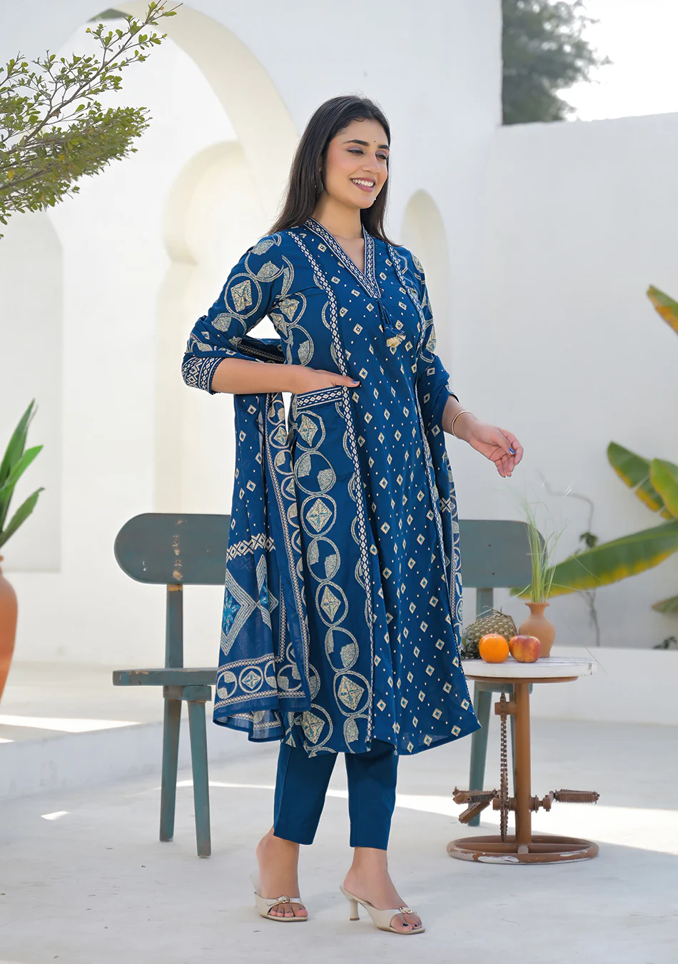Aravalii Regal Indigo Motif Suit Set - Image 4