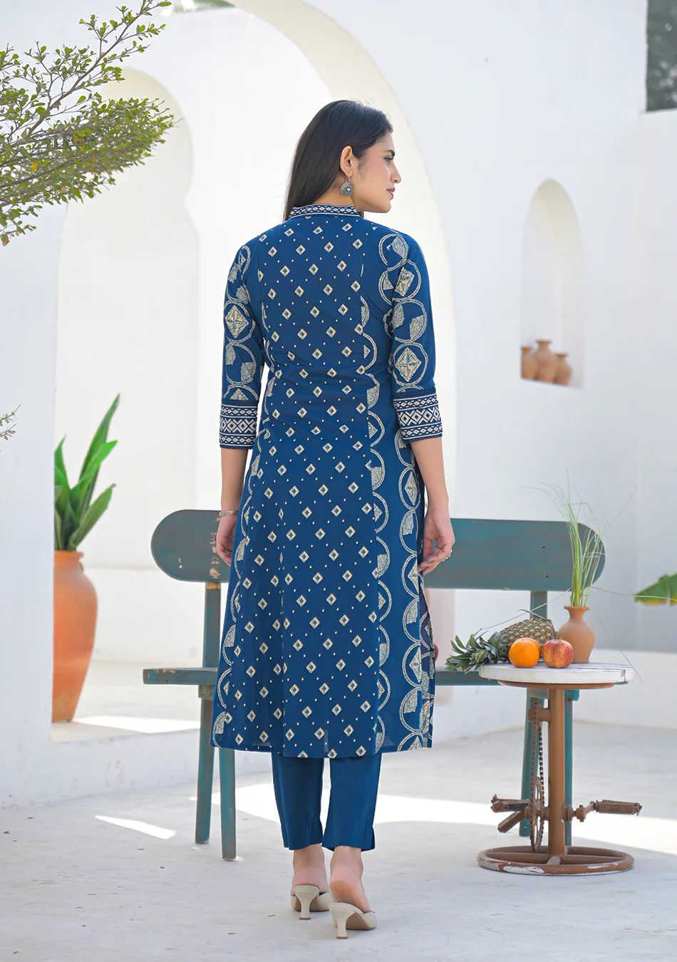 Aravalii Regal Indigo Motif Suit Set - Image 8