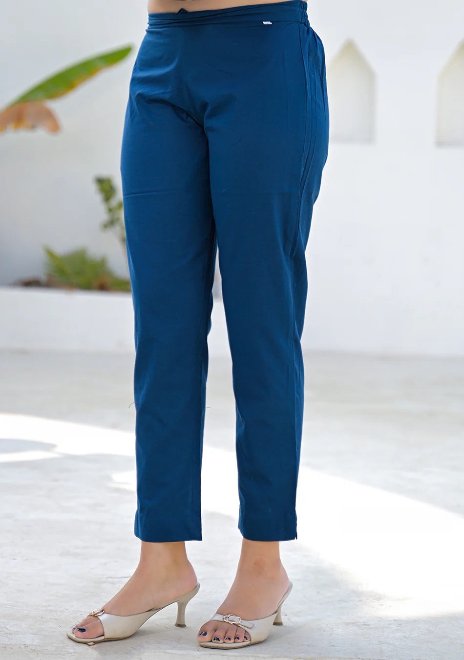 Aravalii Regal Indigo Motif Suit Set - Image 9