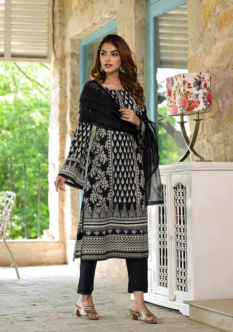 Black Cotton Straight Fit Knee Long Kurta Set for Women - Image 3