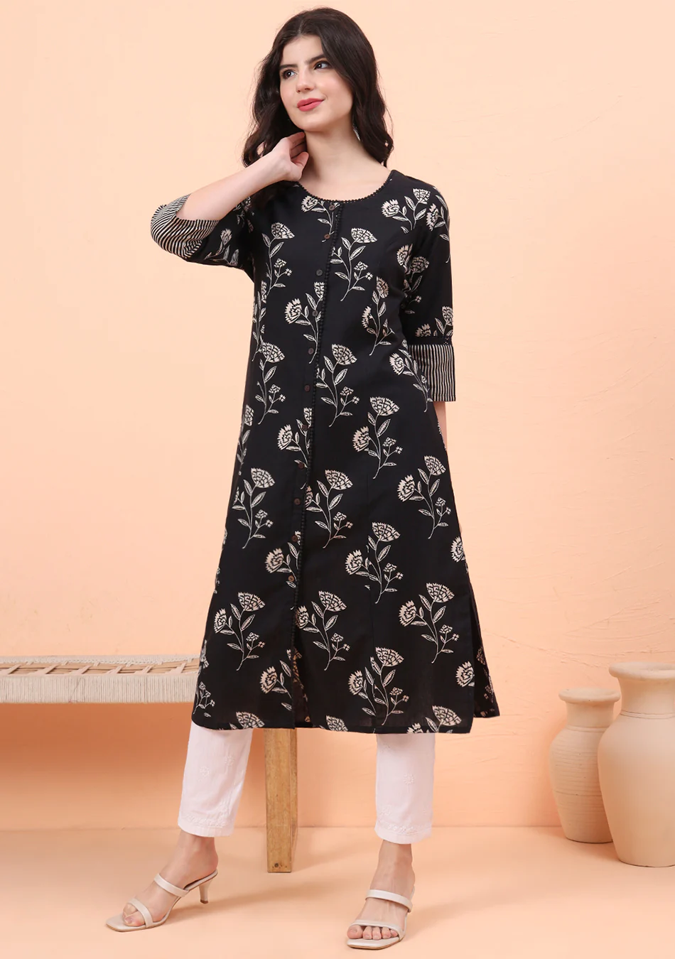 Aravalii Black Magic Blossom Kurta - Image 3
