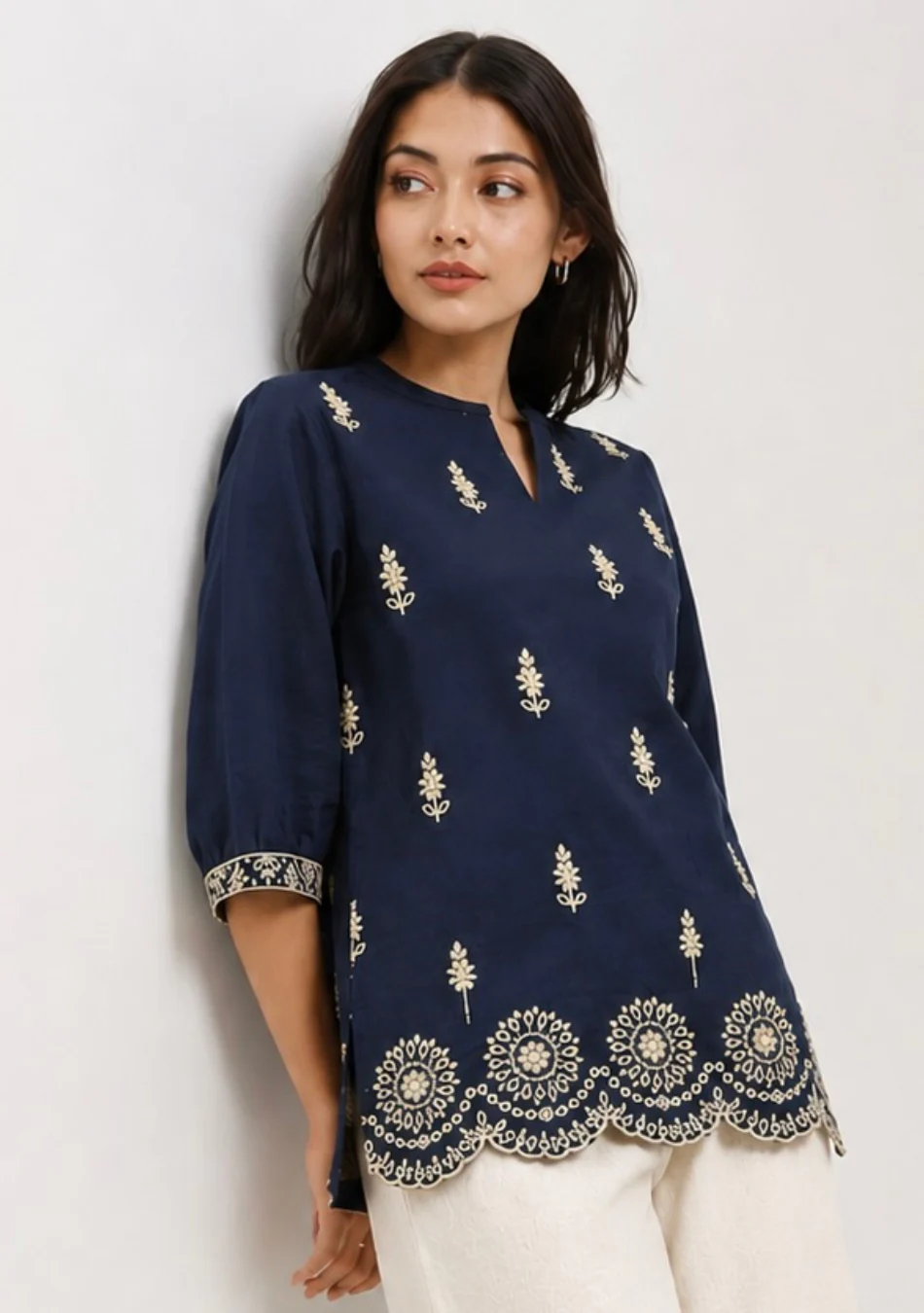 Black Scallop Hem Embroidered Top - Image 2