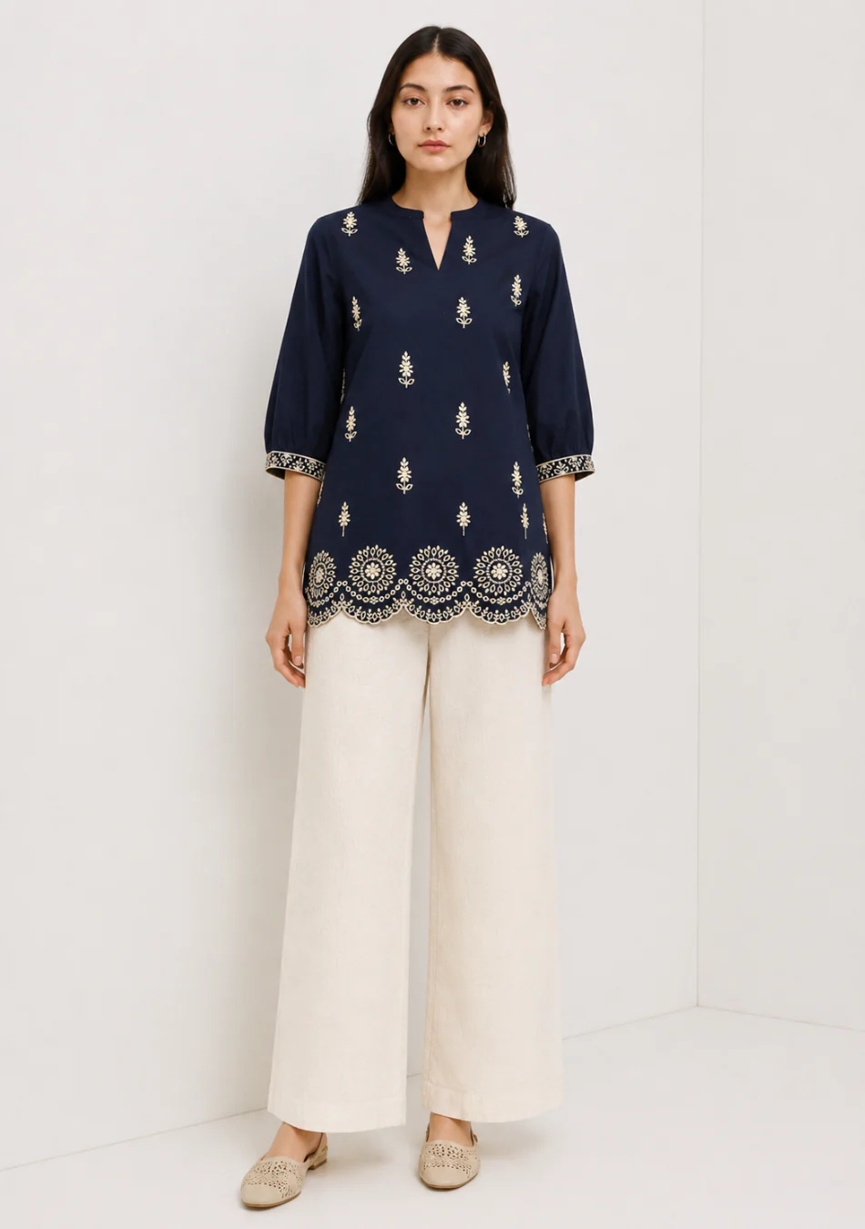 Black Scallop Hem Embroidered Top - Image 4