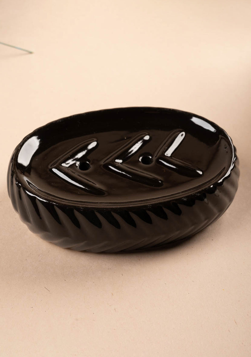 Black Striped Bathroom Set - Image 11