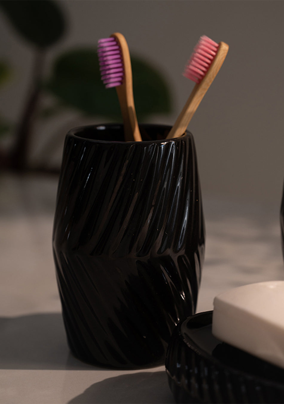 Black Striped Bathroom Set - Image 3