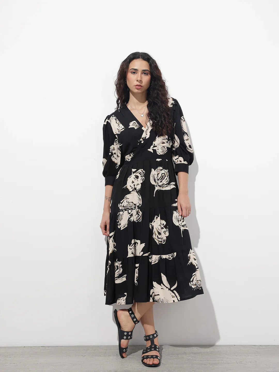 Aravalii Black V-Neck Midi Dress - Image 3