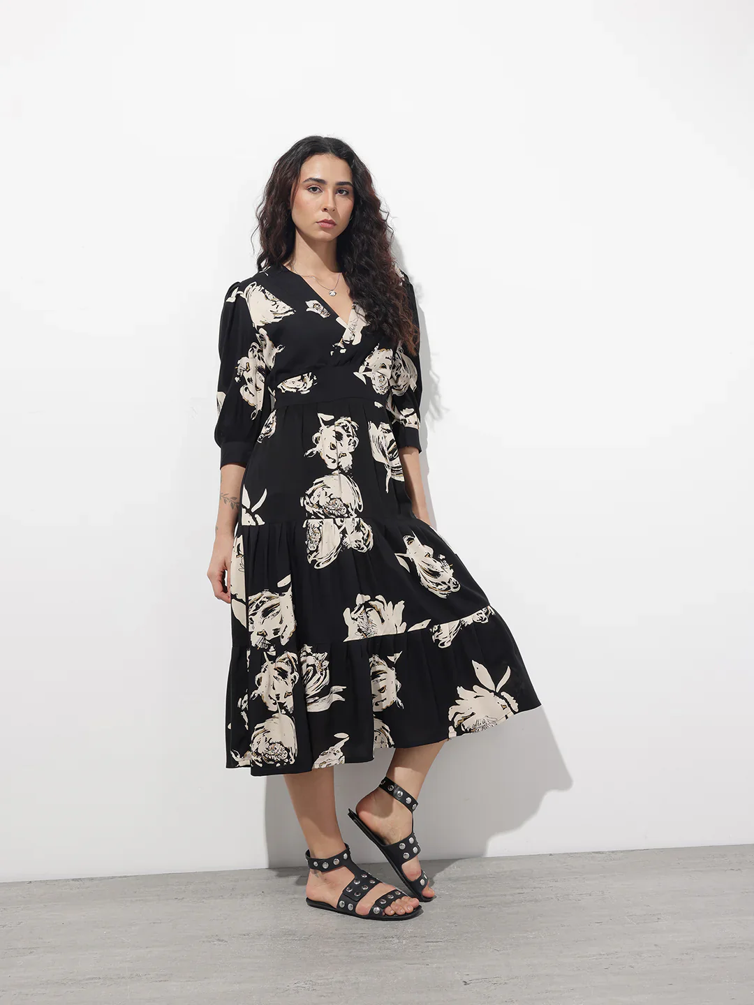 Aravalii Black V-Neck Midi Dress - Image 4