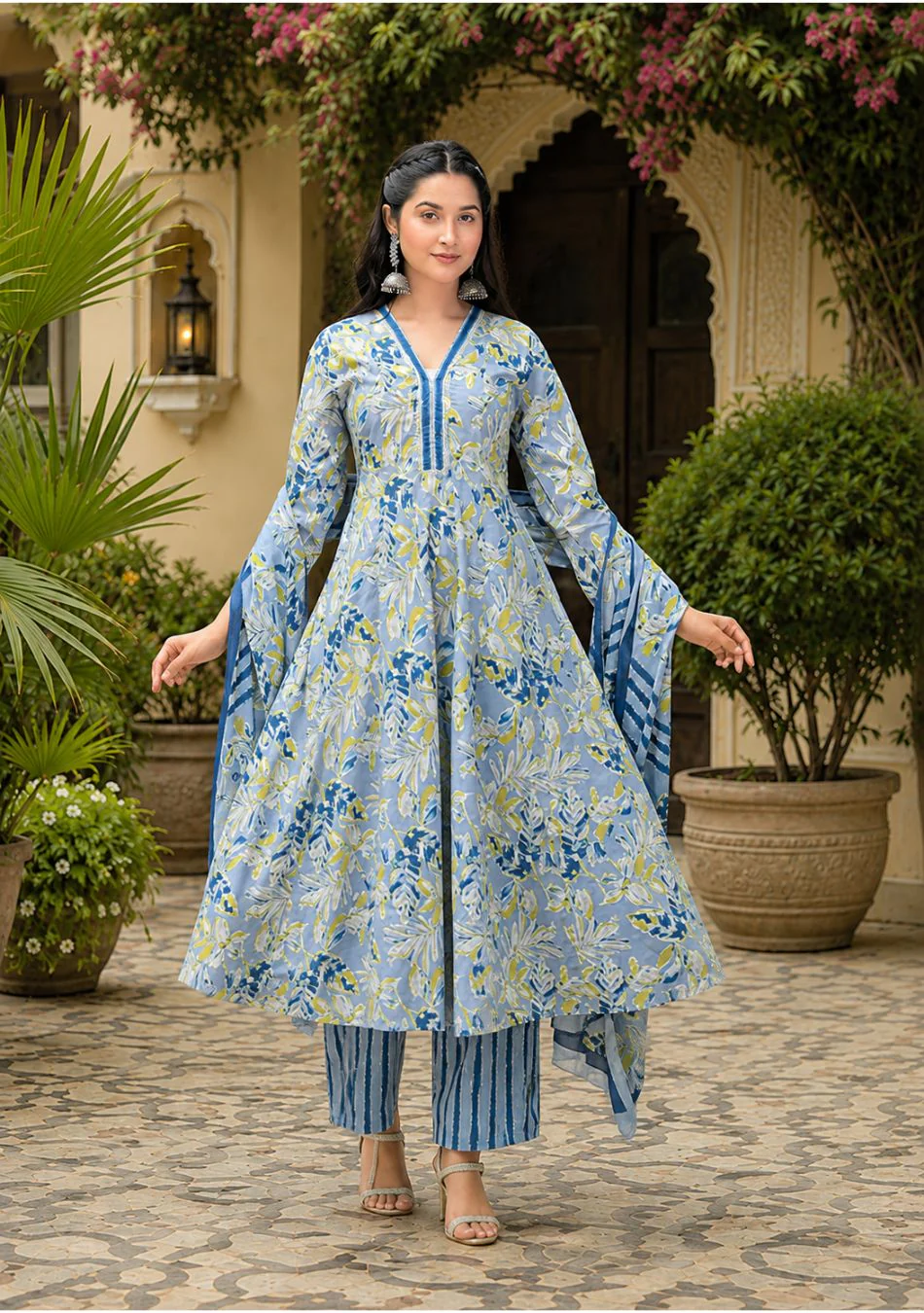 The Riviera Bloom Suit Set - Image 6