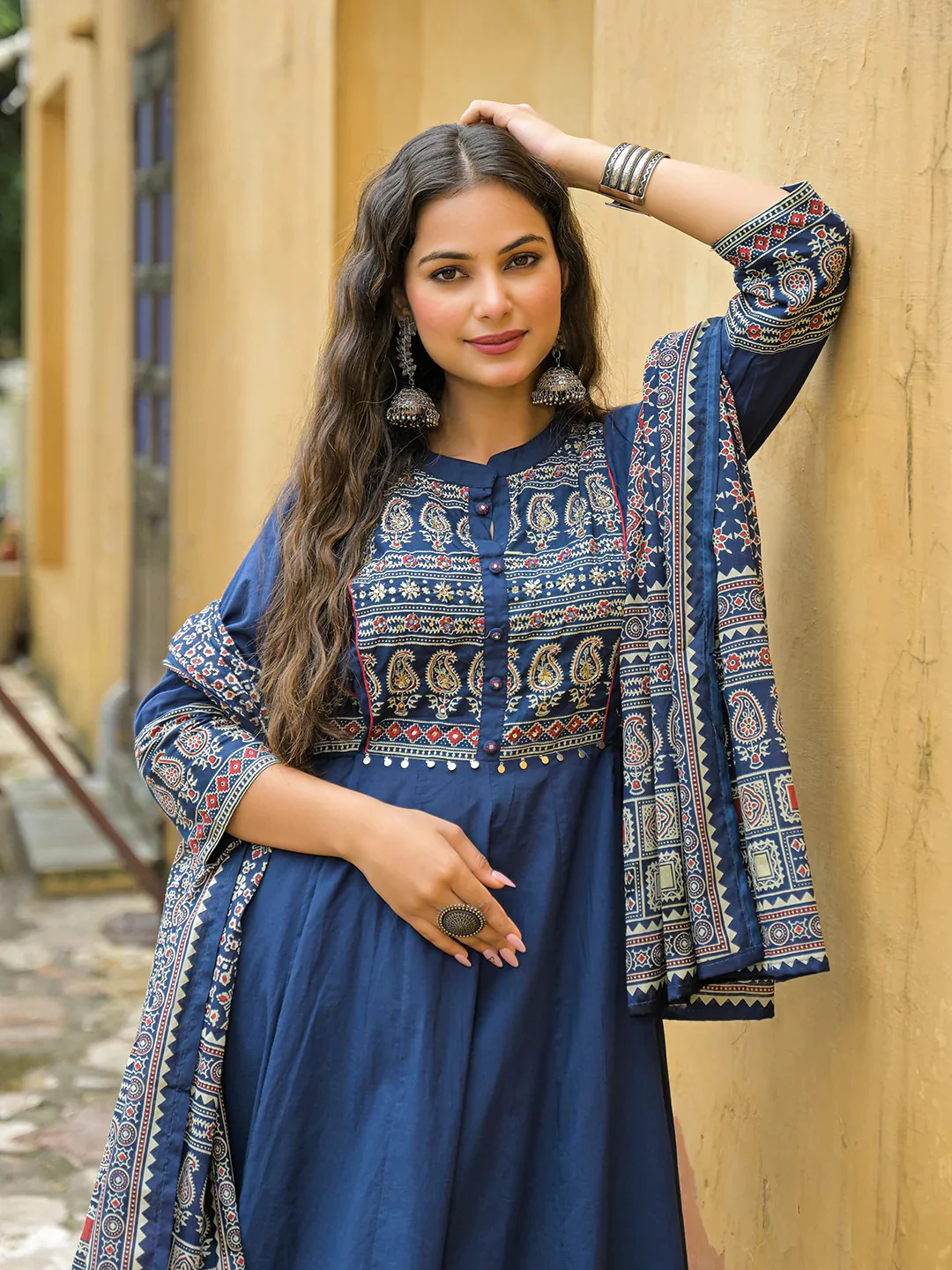 Aravalii Royal Paisley Anarkali Set - Image 17