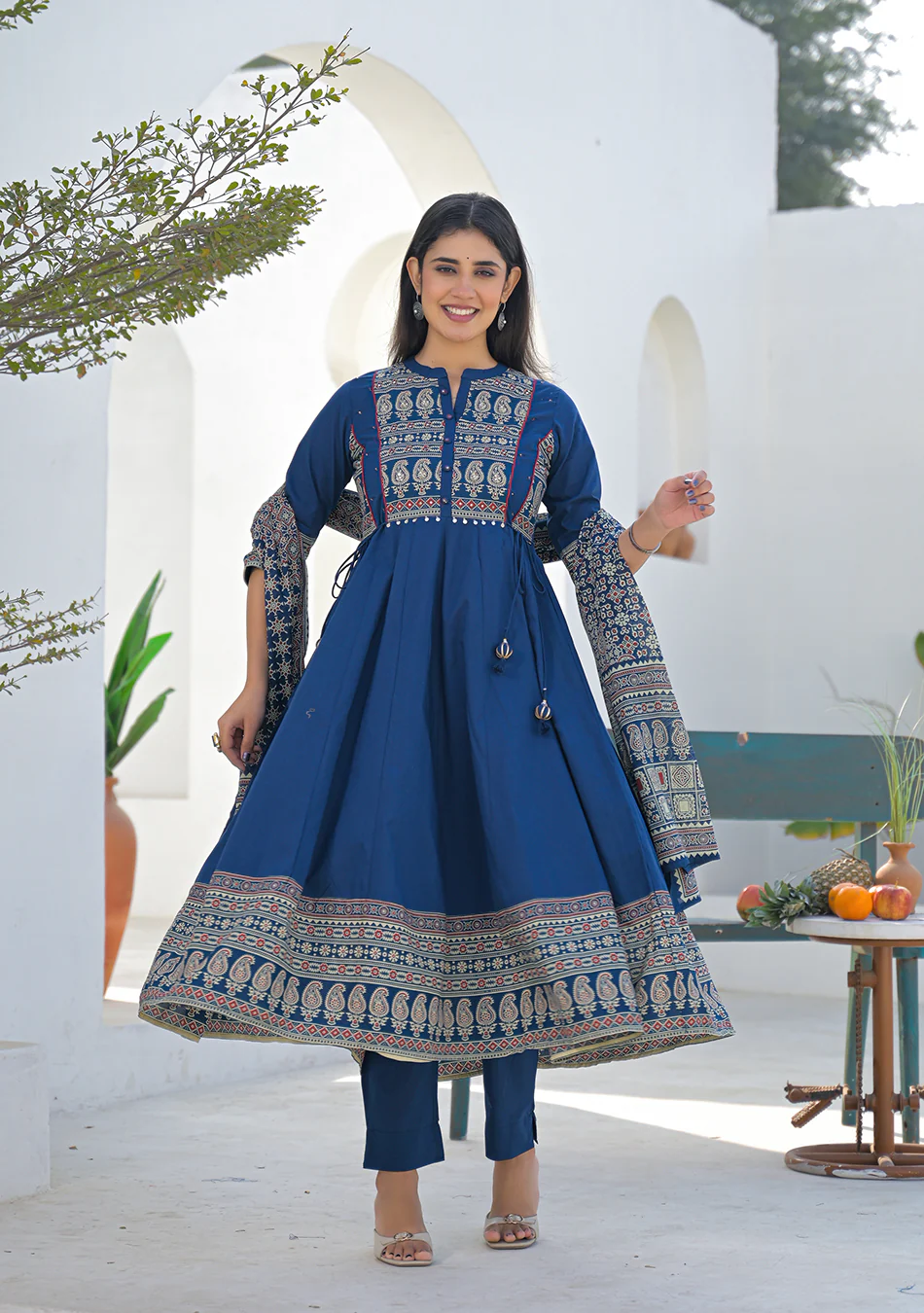 Aravalii Royal Paisley Anarkali Set - Image 3