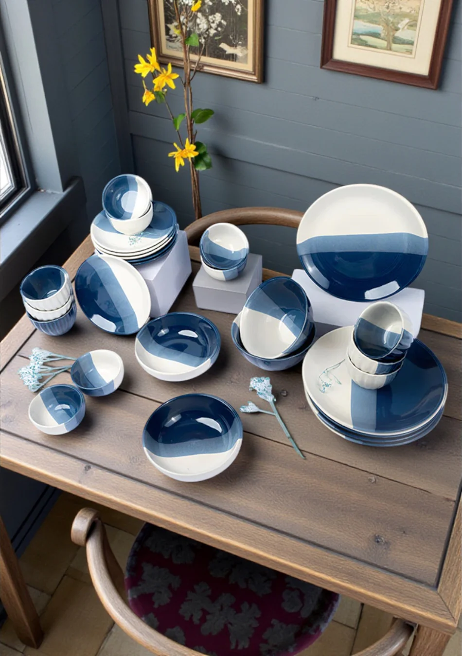 Bluebird Skies Dinnerset - Set of 28 - Image 2