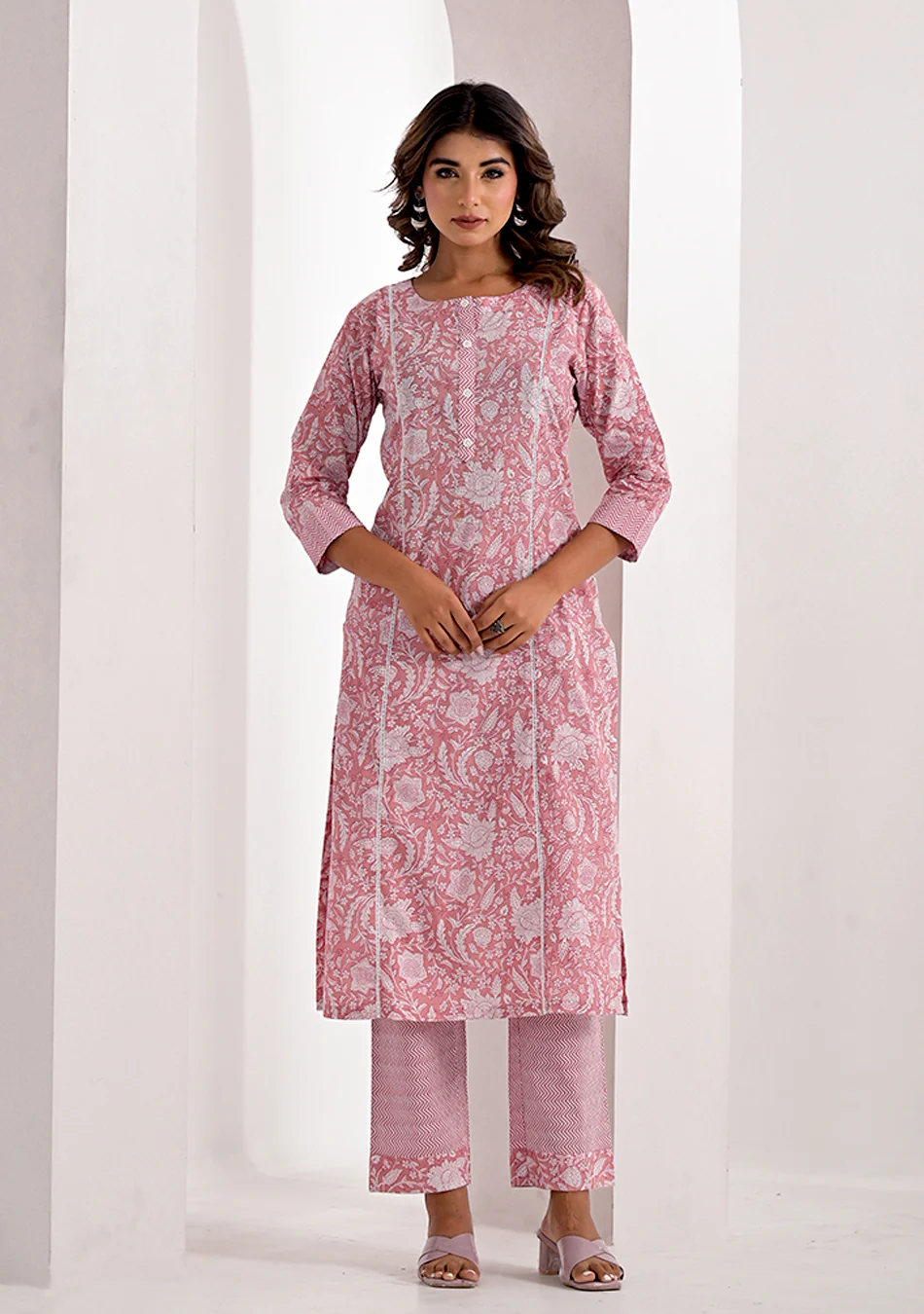 Raasberry Floral Kurta Pant Set - Image 6