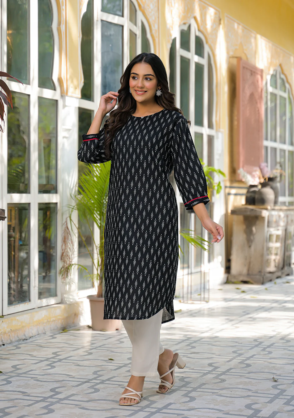 Boho Style Black Print Kurta - Image 2