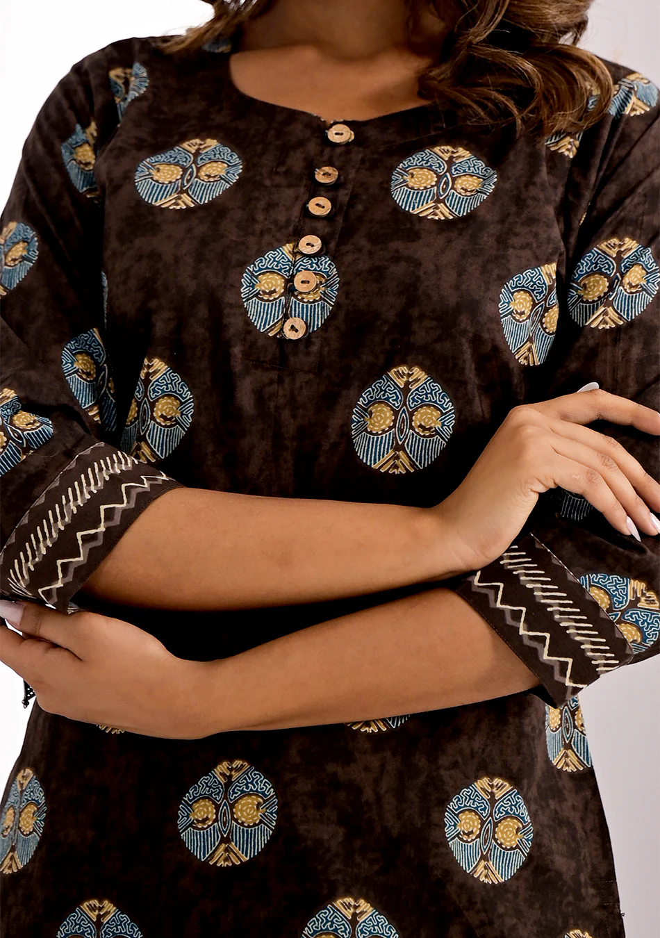 Sienna Noir Artisanal Kurta Set - Image 7