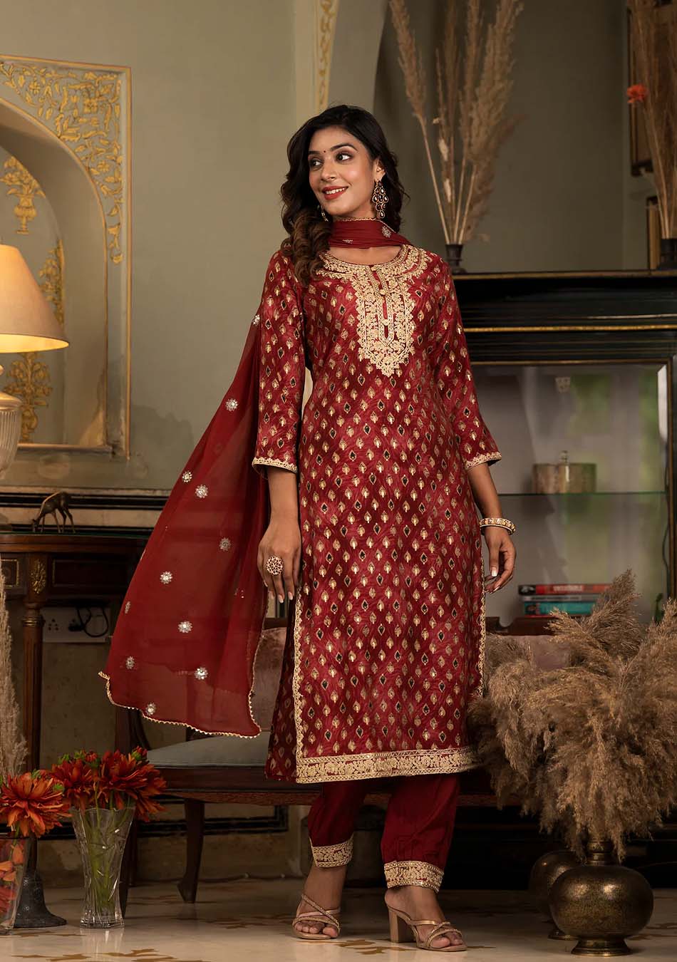 Deep Red Muslin Silk Zari work Kurta Pant With Dupatta - Image 2