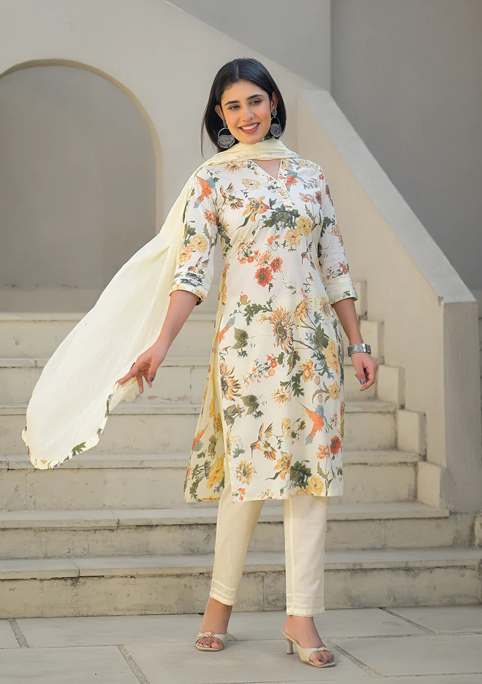 Amalfi Bloom Suit Set - Image 13