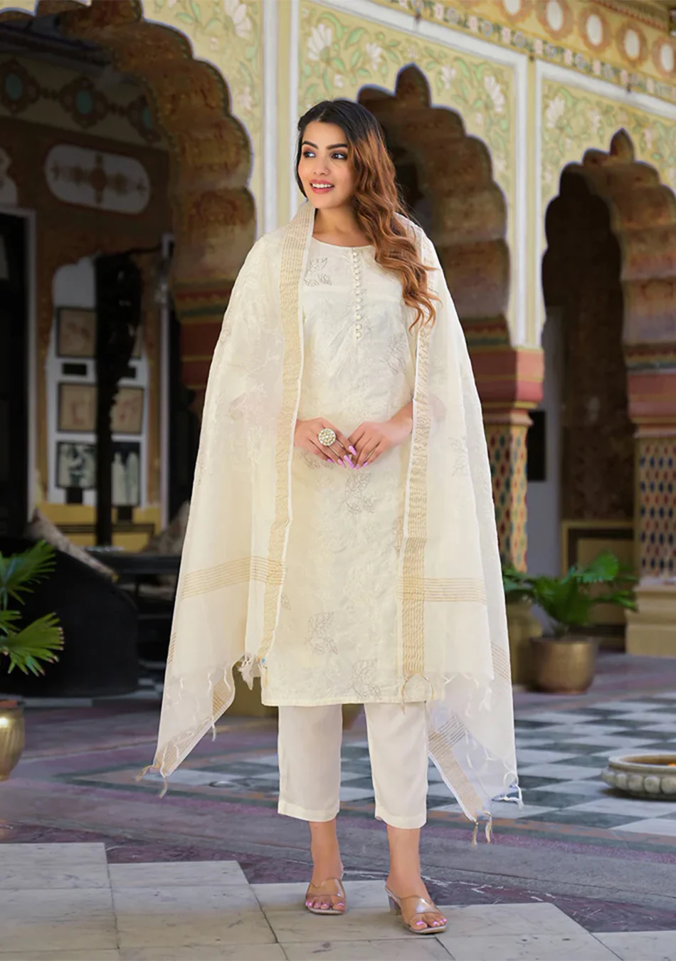 Cream Solid Chanderi Silk kurta Pant With Dupatta - Image 5