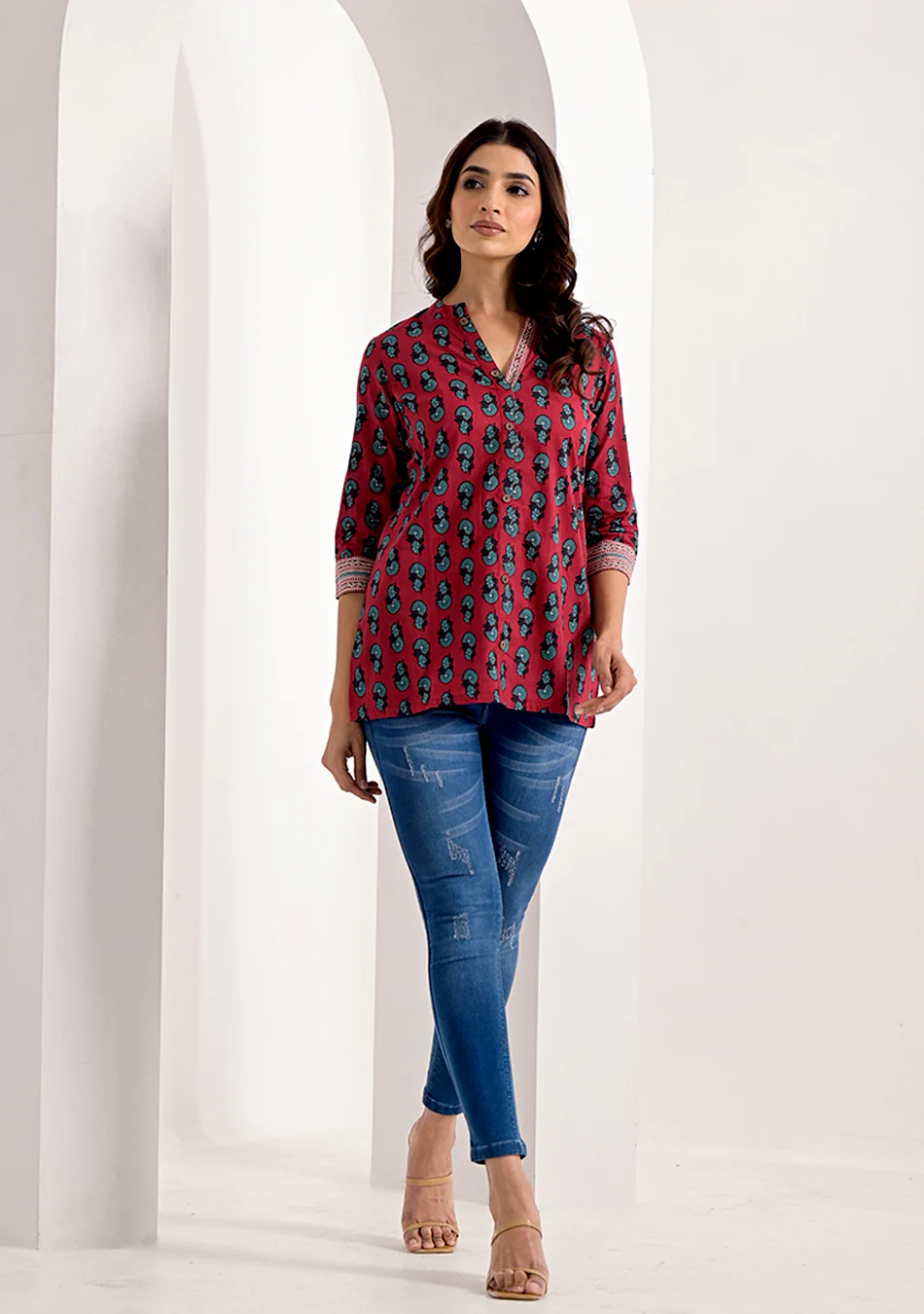 CRIMSON PRINTED FLORAL TOP - Image 6