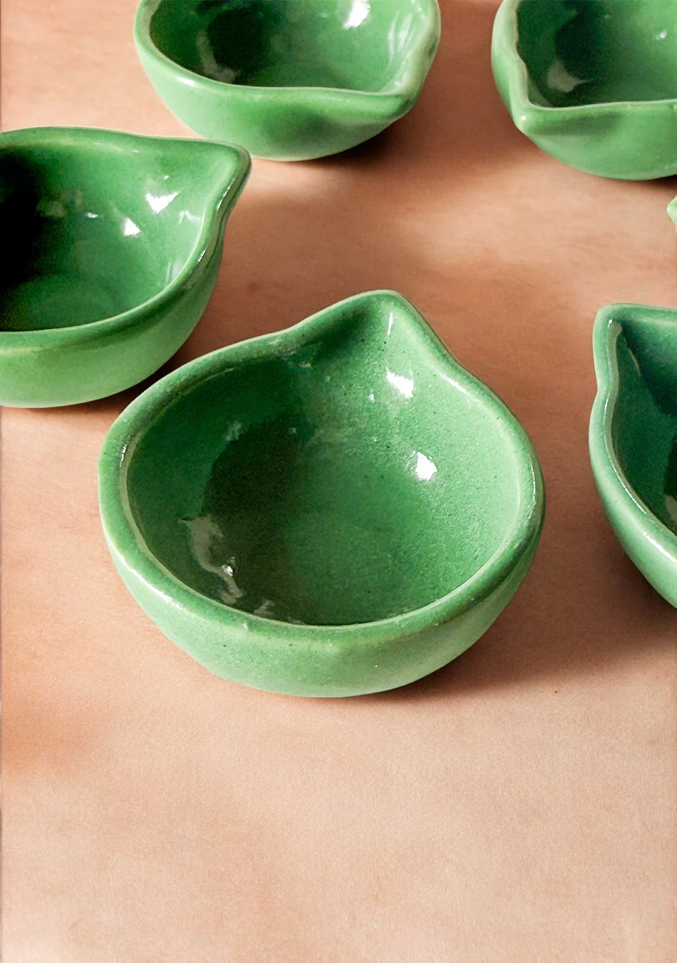 Green glazed diya set of 6 - Image 3