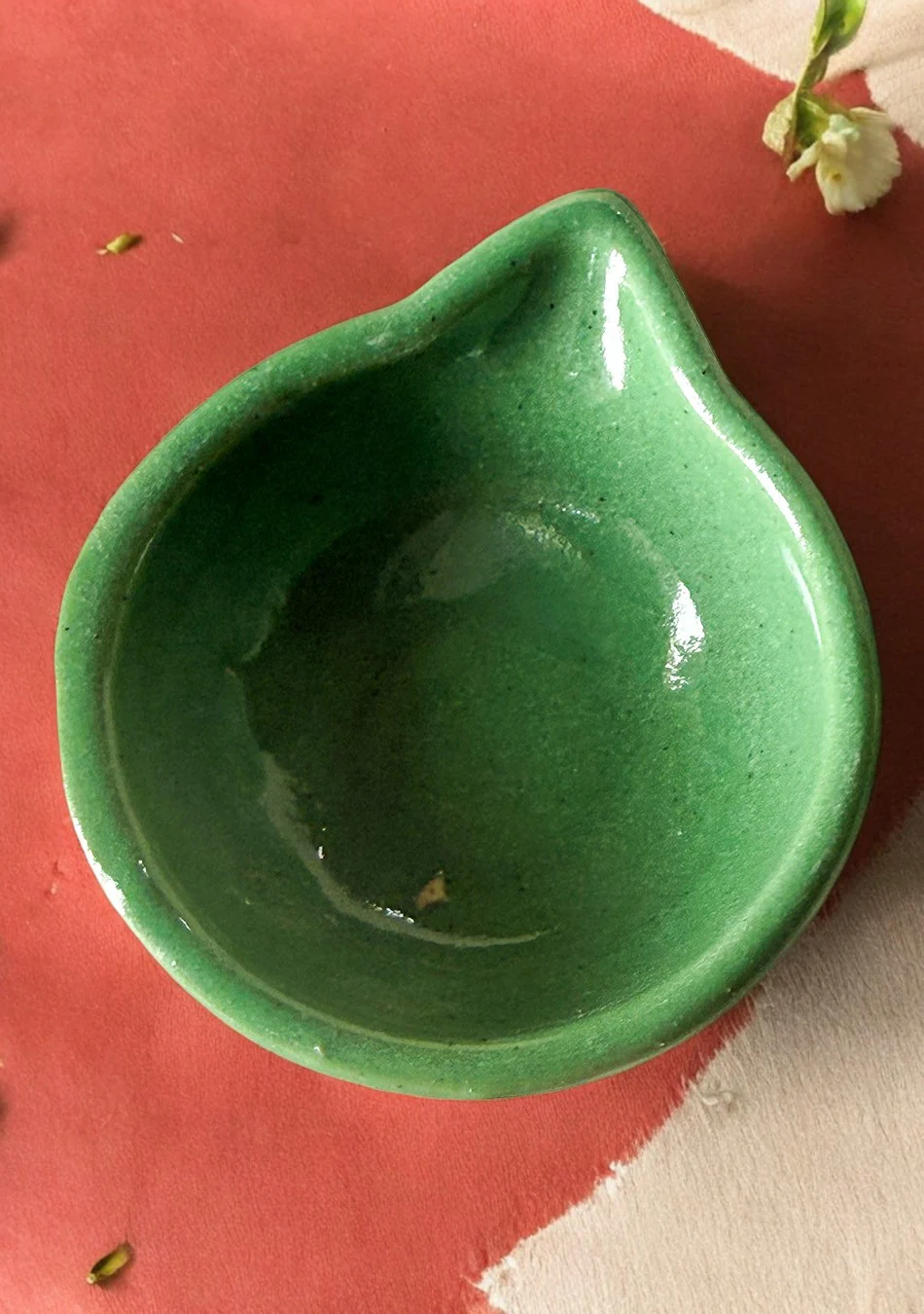 Green glazed diya set of 6 - Image 5