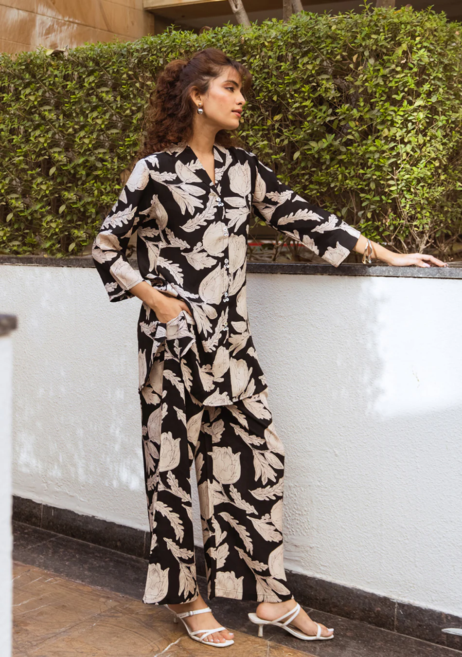Ebon Petal Co-ord - Image 13