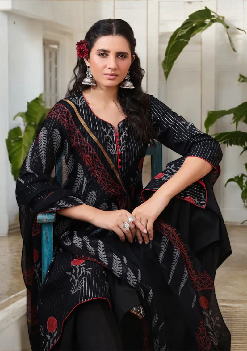 Aravalii Noir Gulnaar Sharara Set