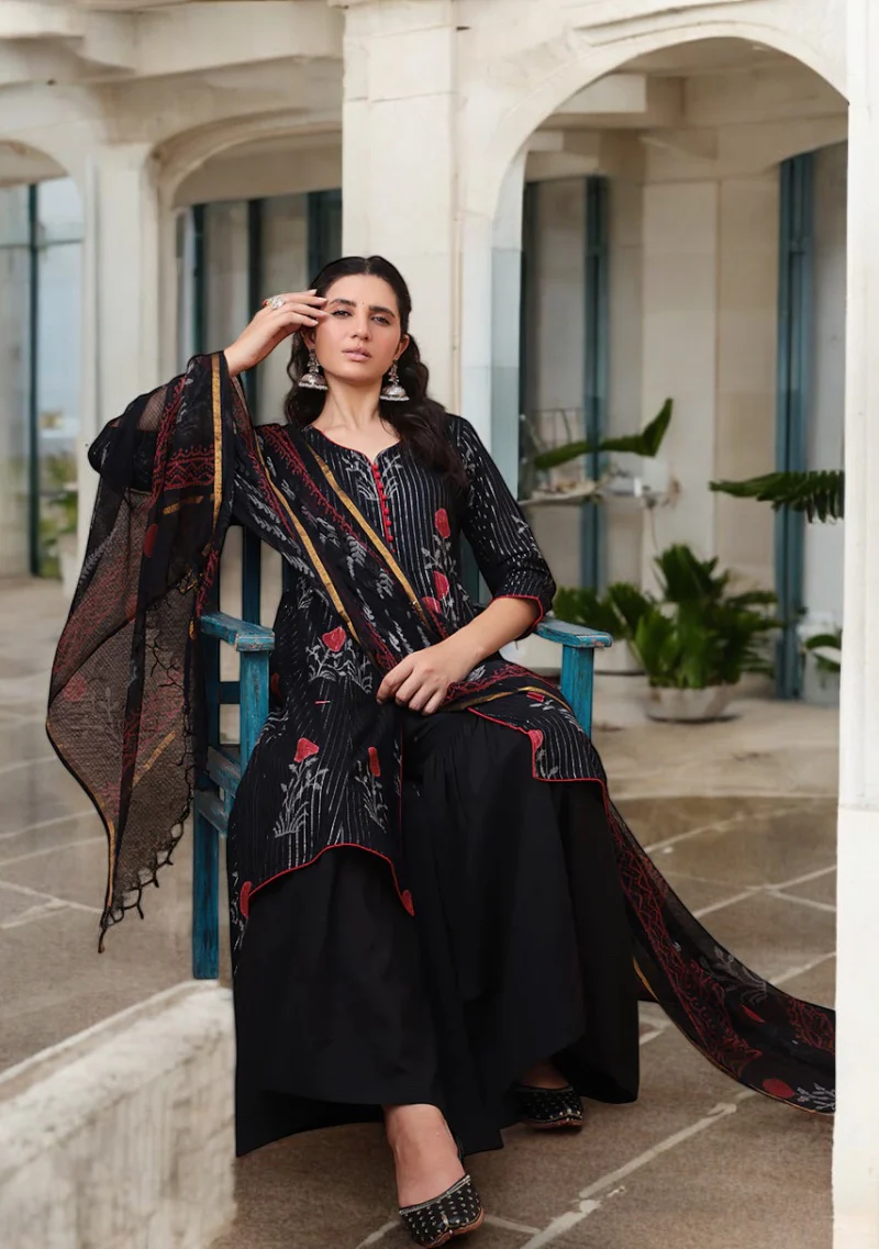 Aravalii Noir Gulnaar Sharara Set - Image 2