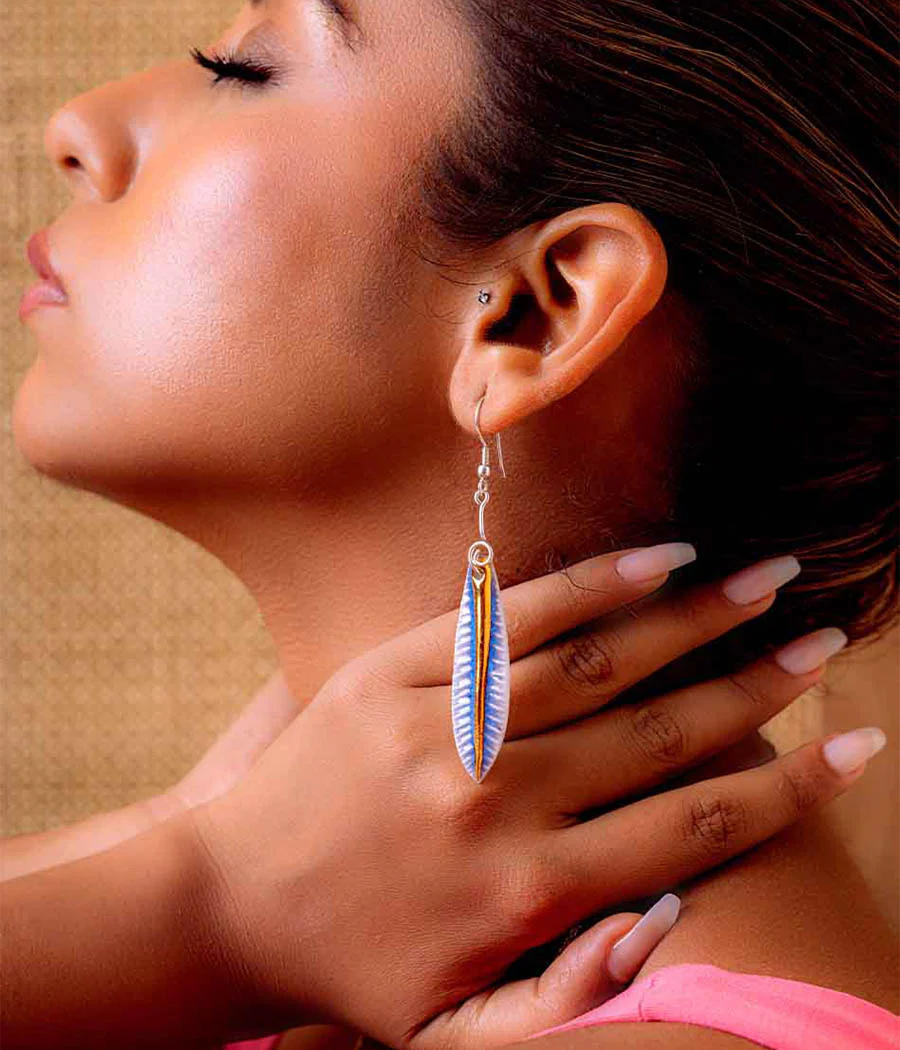 Elephant Motif Pendant and Shell Earring Set - Image 4