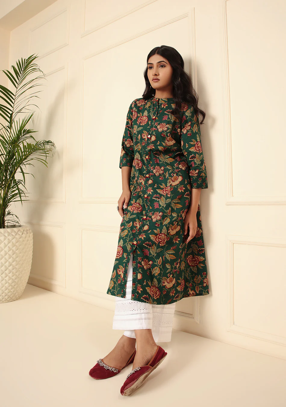 Emerald Bloom Floral Print A-Line Kurta - Image 4