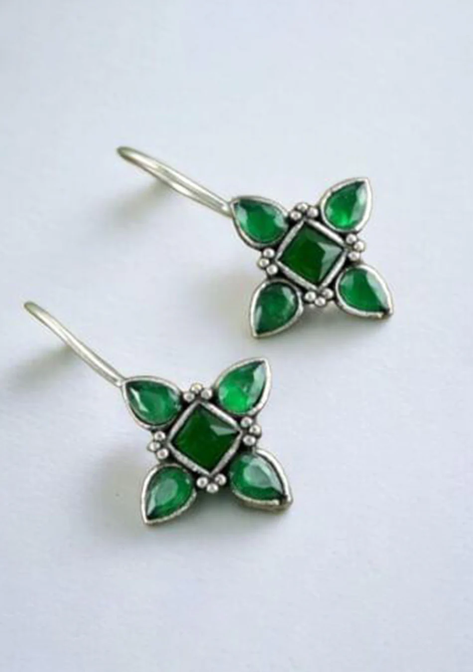 Emerald Blosson hook earrings