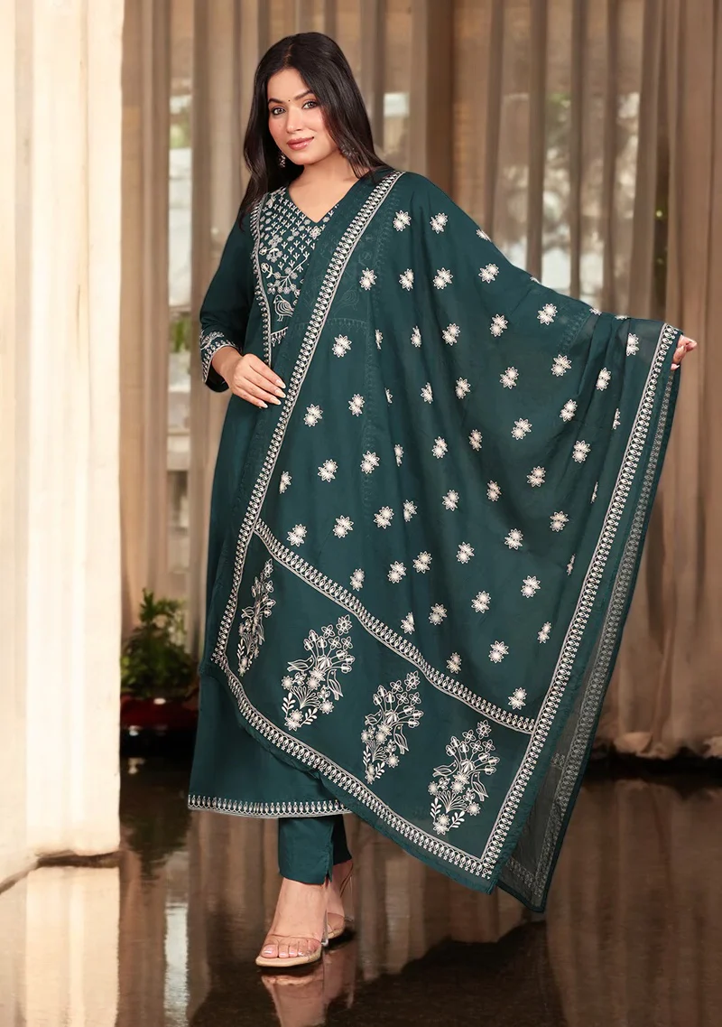 Aravalii Emerald Noor Embroidered Set - Image 2