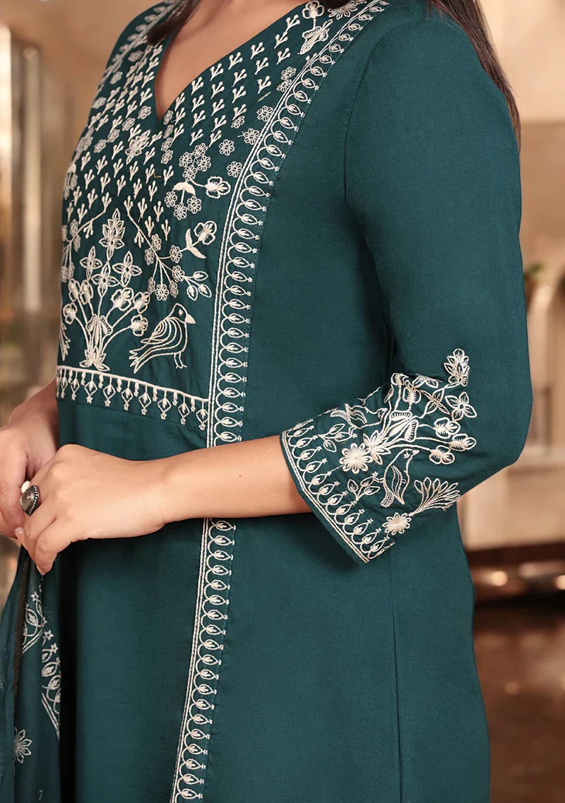 Aravalii Emerald Noor Embroidered Set - Image 4
