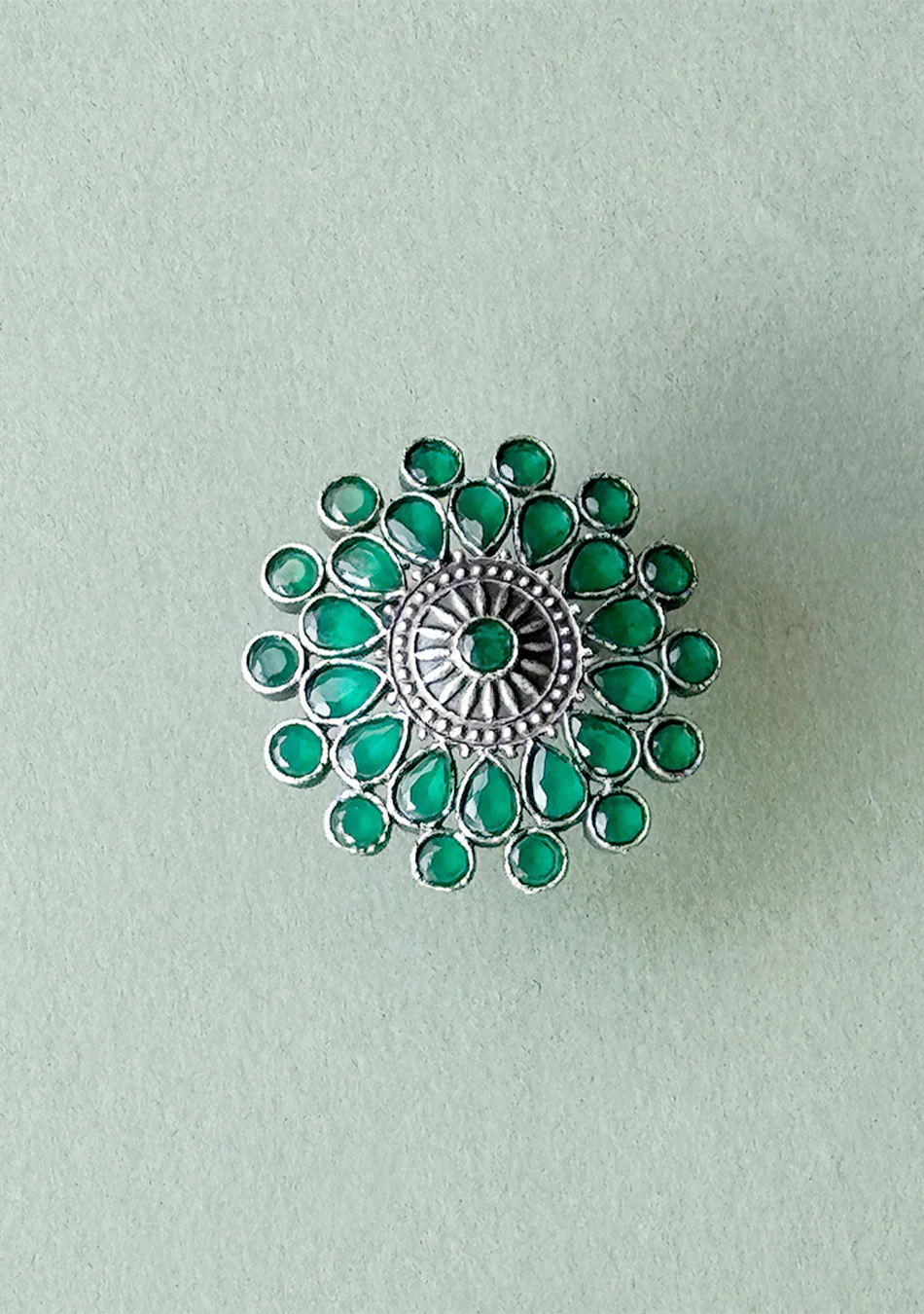 Enchanting Emerald Cocktail Ring - Image 7