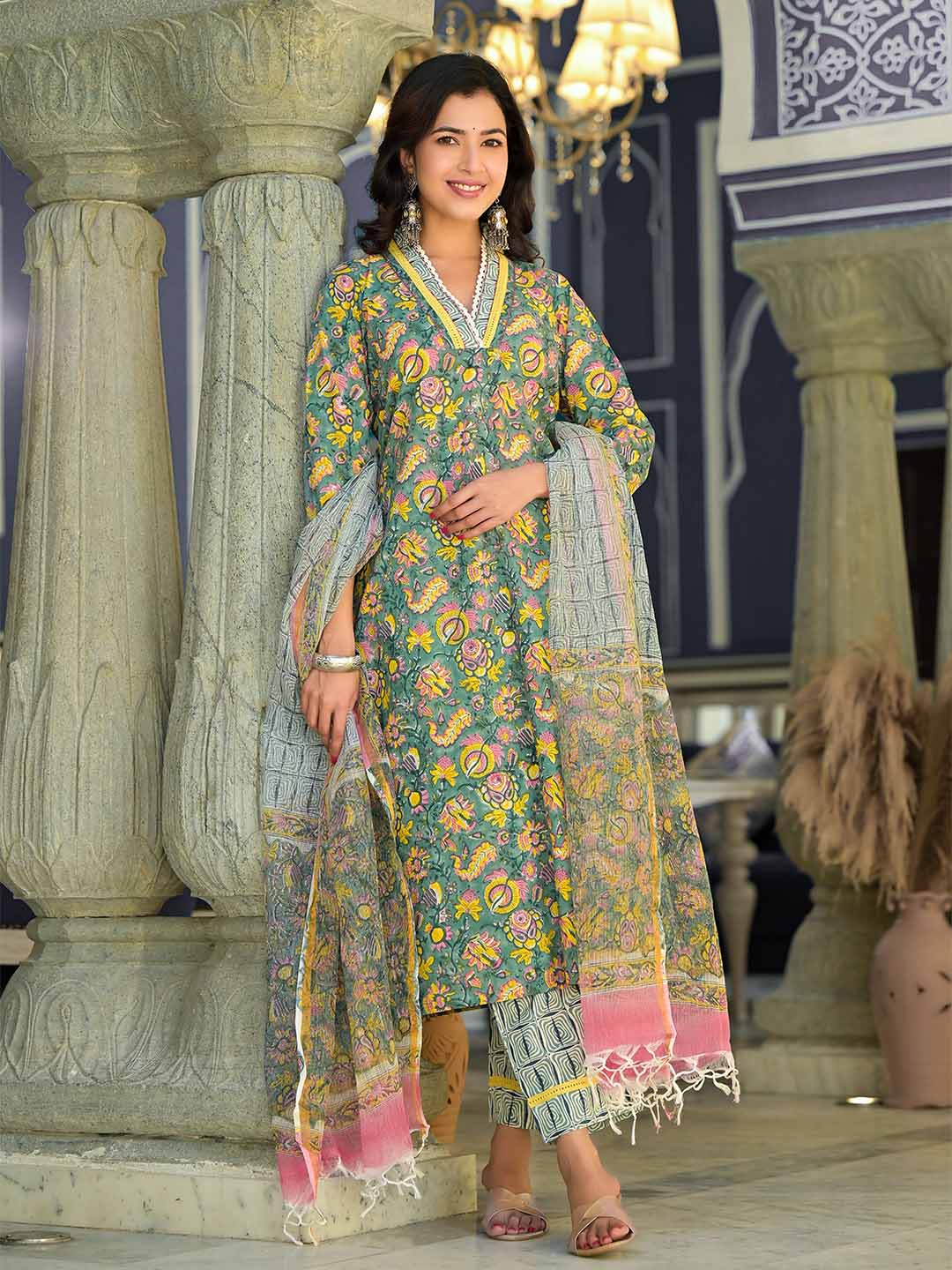 Evergreen Elegance Suit Set with Kota Dupatta - Image 4