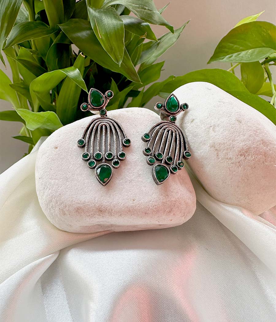 FULLY GREEN FROST RADIANCE STUDS - Image 4