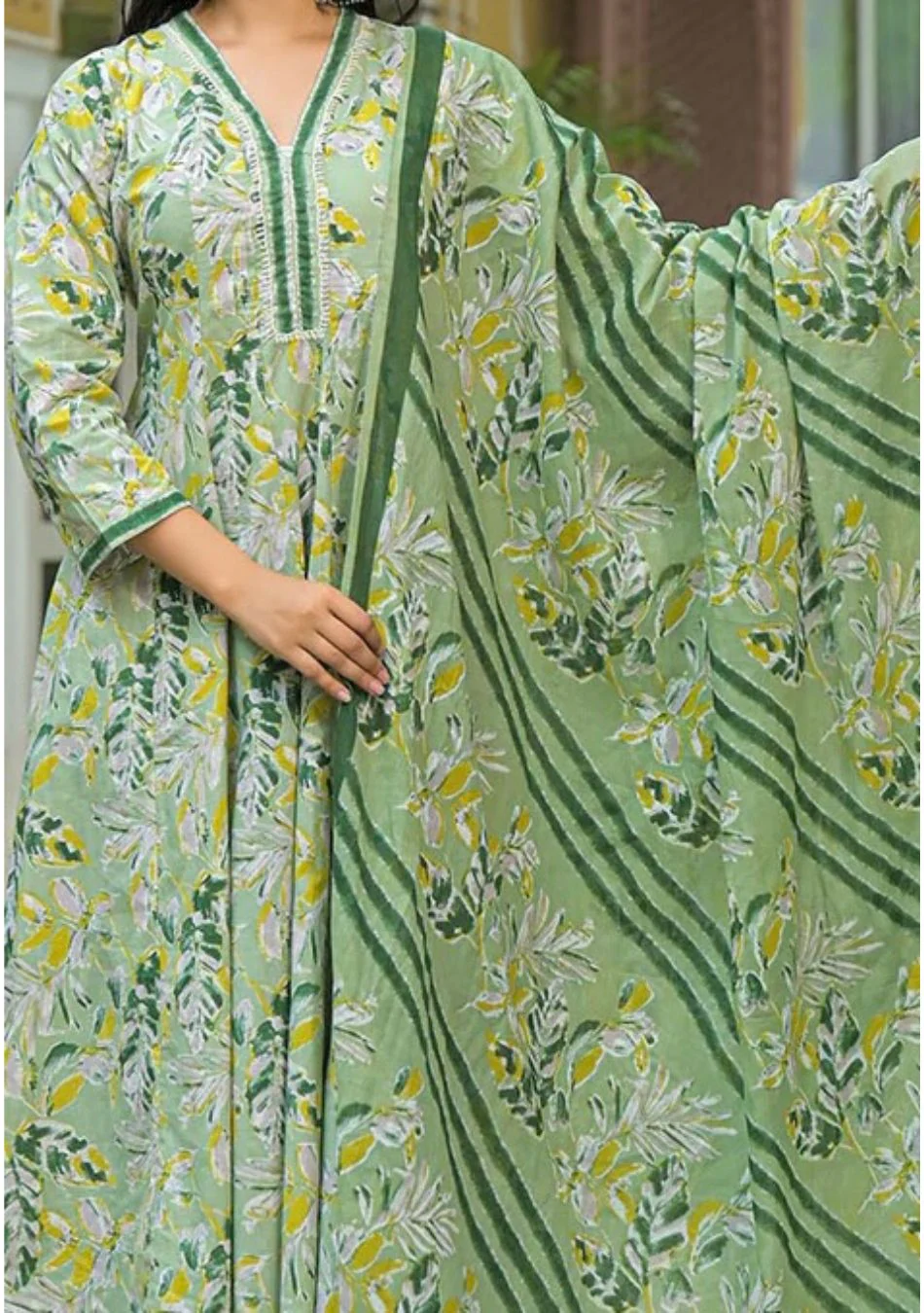 Aravalii Verdant Noor Anarkali Set - Image 7