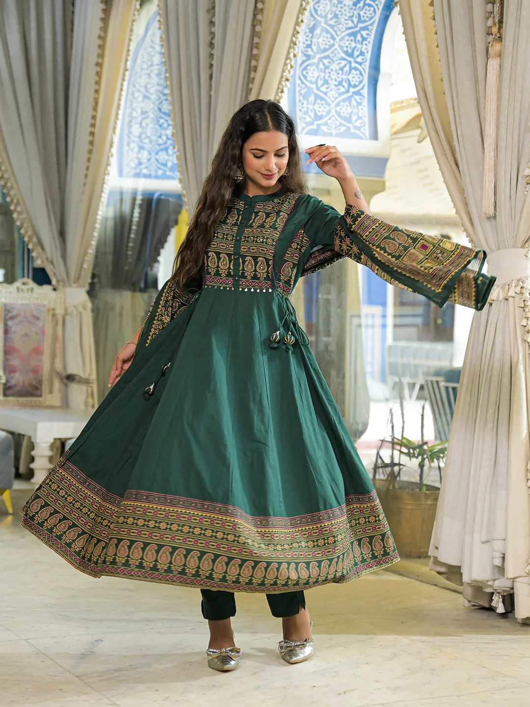 Green Paisley Print Cotton Anarkali Kurta Pant Set With Dupatta - Image 8