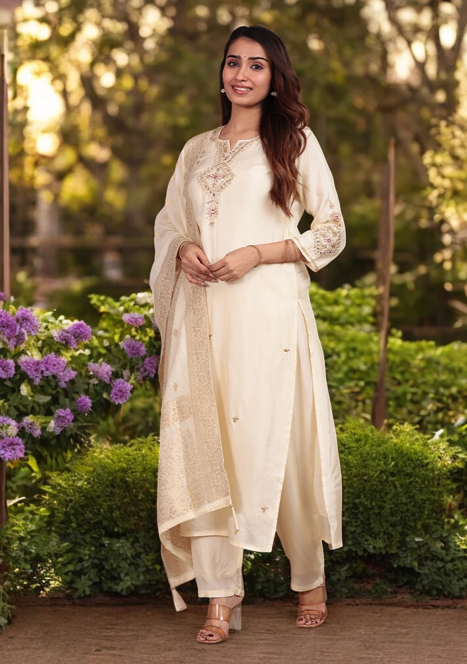 Ivory glow Zardozi Suit Set - Image 3