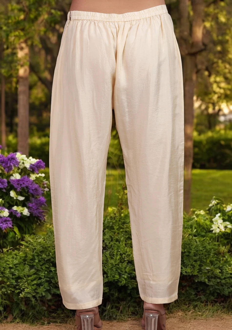 Ivory glow Zardozi Suit Set - Image 8
