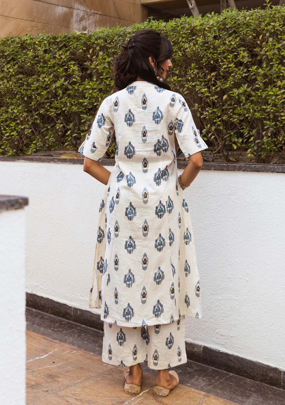 Aravalii Ivory Ikkat Heritage Co-ord Set - Image 8