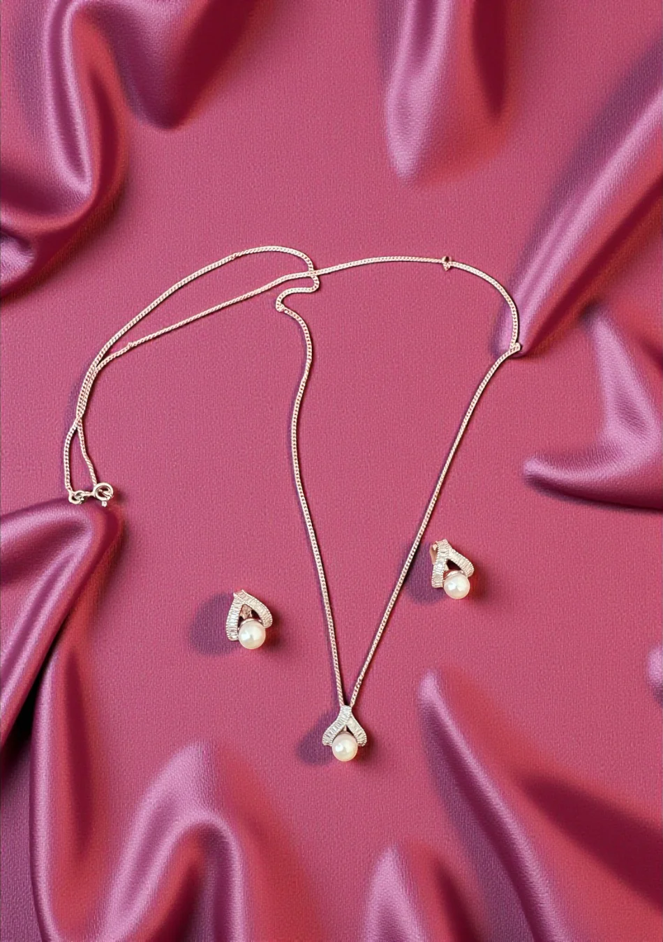 Snow Pearl Elegance Pendant Set - Image 6