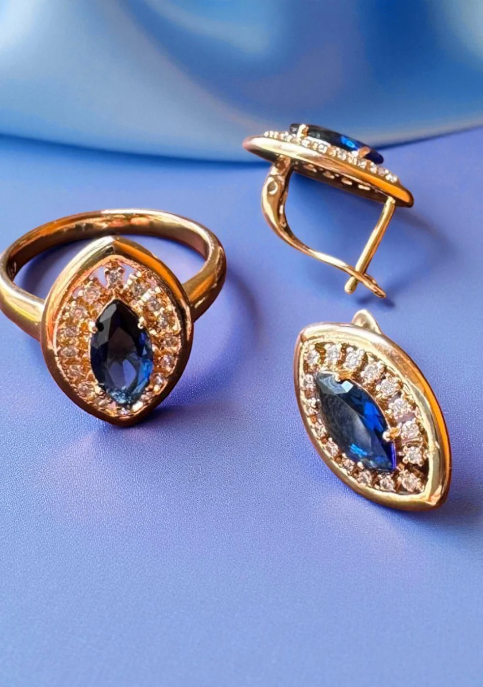 Imperial Blue Marquise Set - Image 3