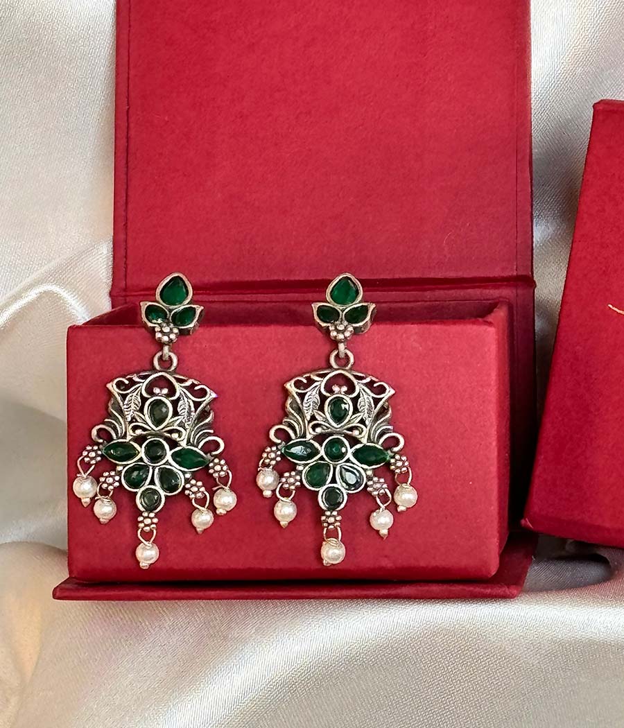 JADE PEARL ELEGANCE DANGLER - Image 4