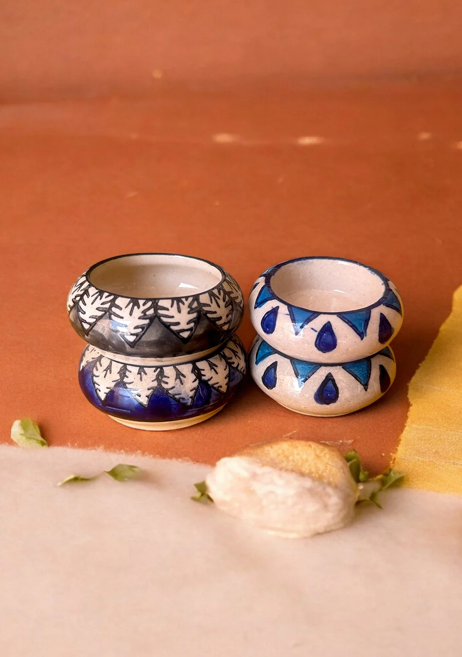 Leaf design Diya - Set Of 4 - Image 2